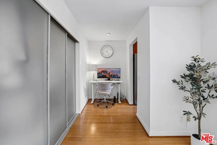 1124 N La Cienega Boulevard #301 photo 4