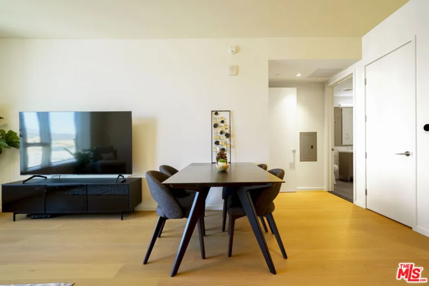 889 Francisco Street #2610 photo 21