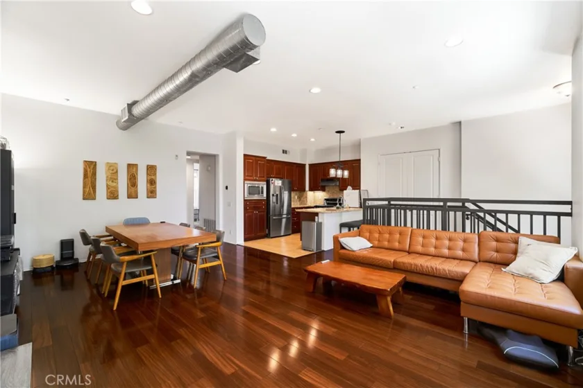 309 Metro Court photo 11