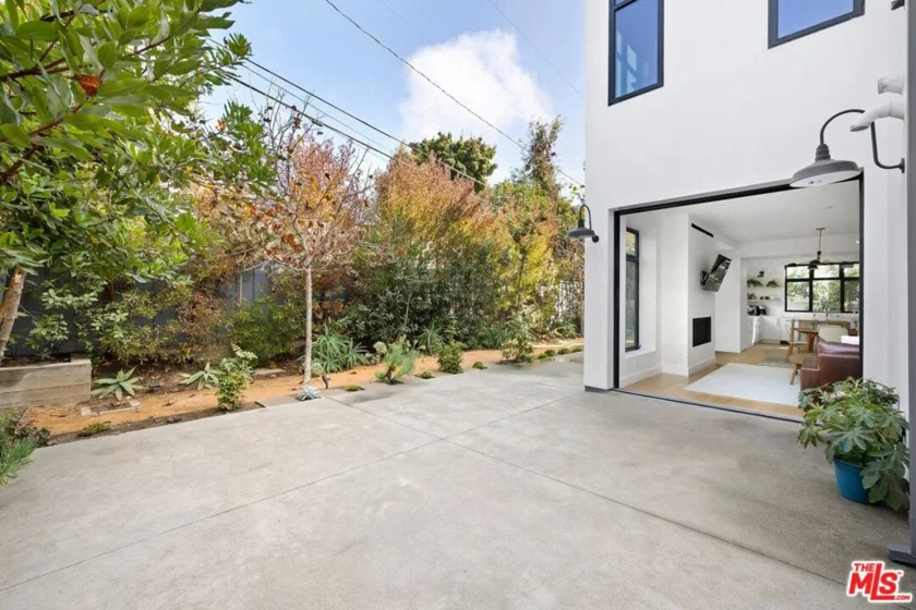 1037 21st Street photo 15