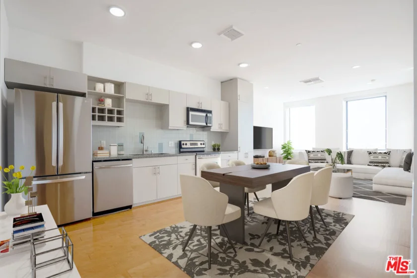 3810 Wilshire Boulevard #1911 photo 9