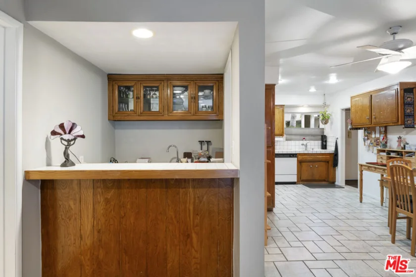 4445 Cartwright Avenue #111 photo 15
