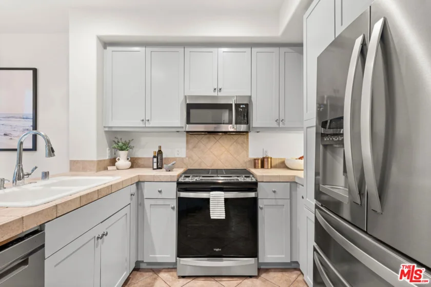 13044 Pacific #108 photo 7