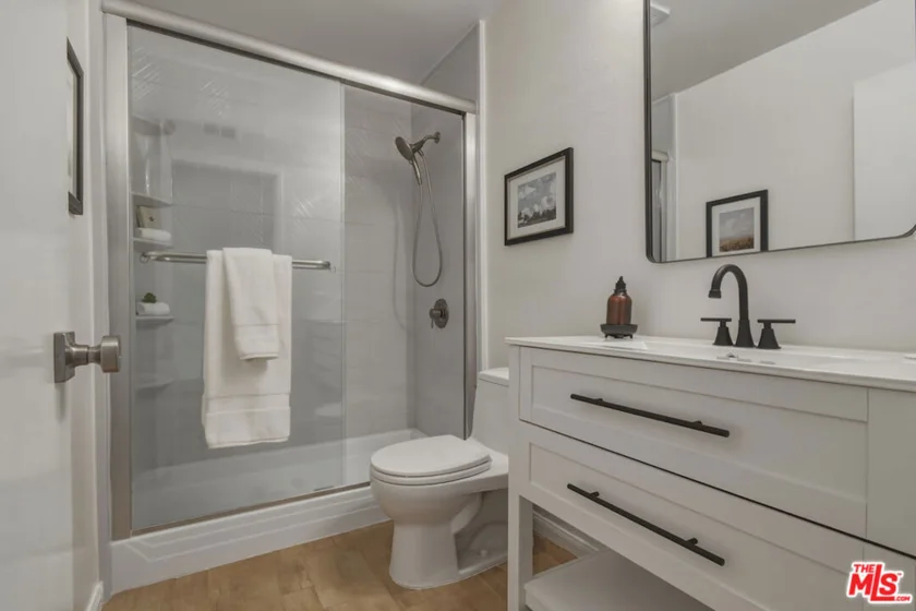 9000 Vanalden Avenue #123 photo 39