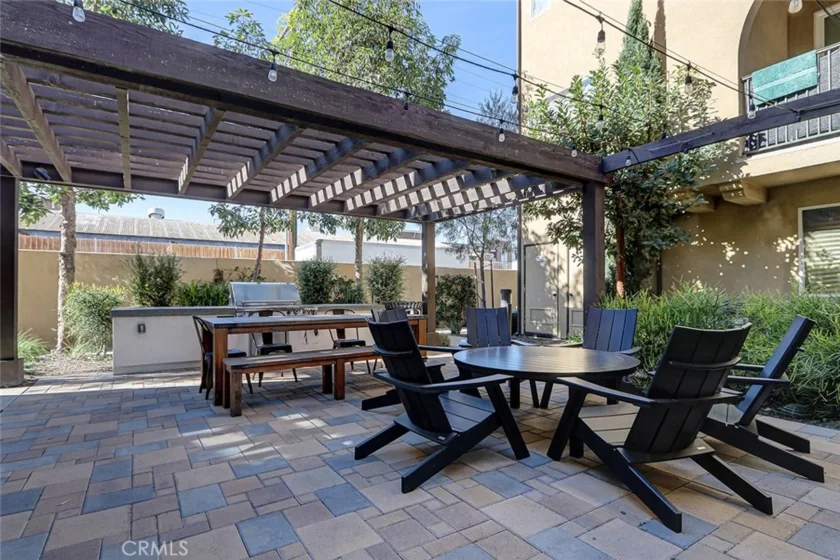 629 S Kinney photo 30