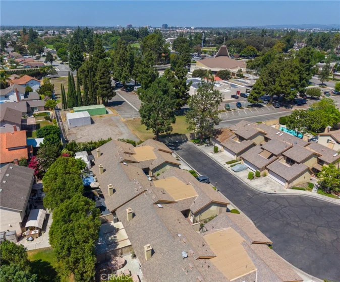 970 S Laurelwood photo 42