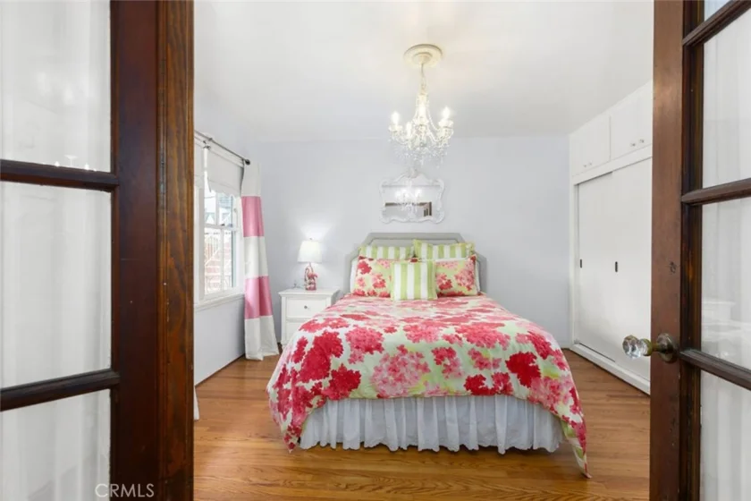 1825 E 3rd Street #4 photo 34