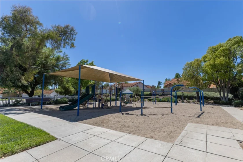 27563 Sanderling Way photo 32