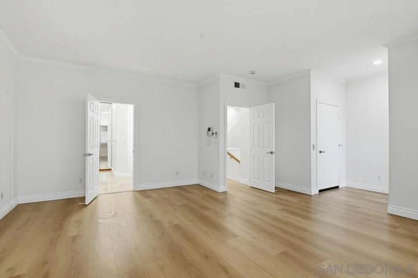 2078 San Diego photo 7