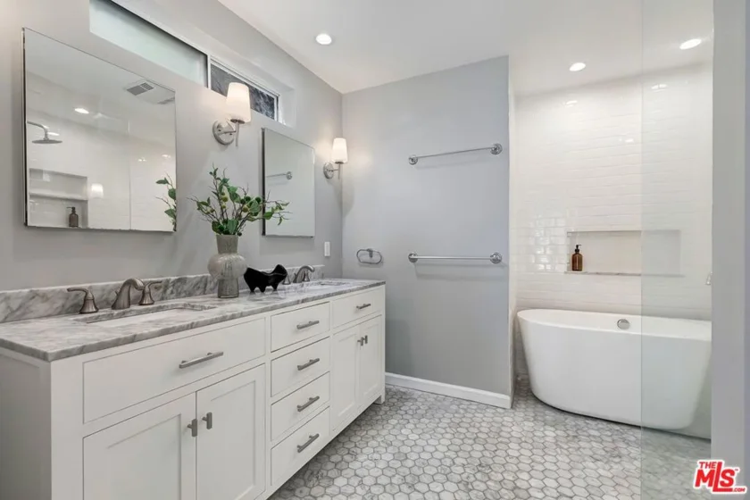 1427 S Bentley Avenue #C photo 14