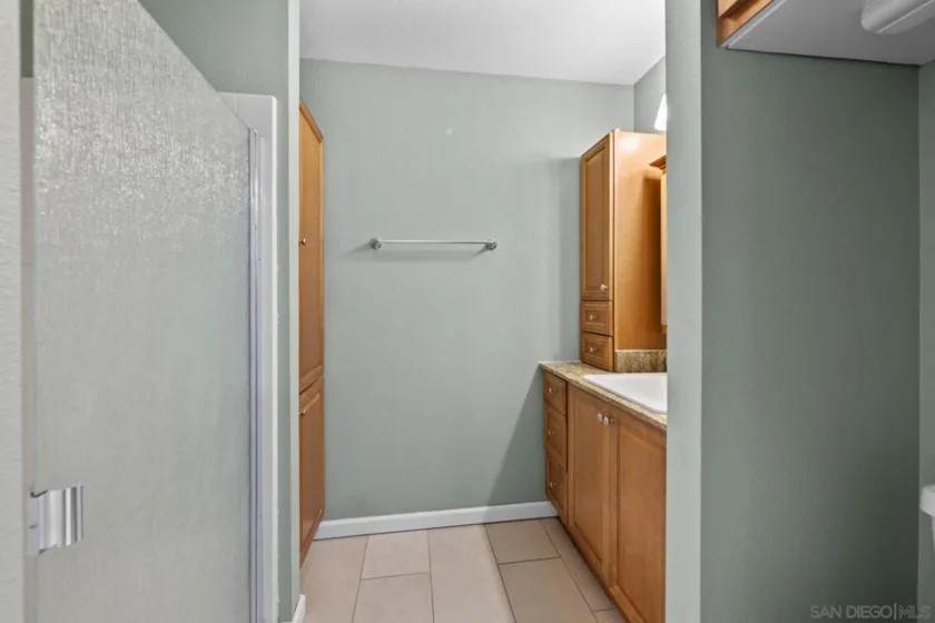 1512 Gustavo Street #B photo 9