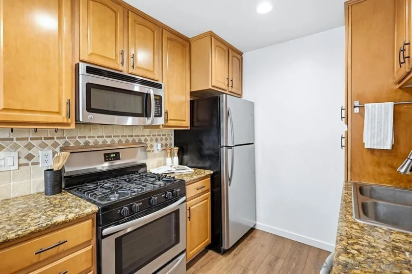 3562 Marlborough Avenue #4 photo 9