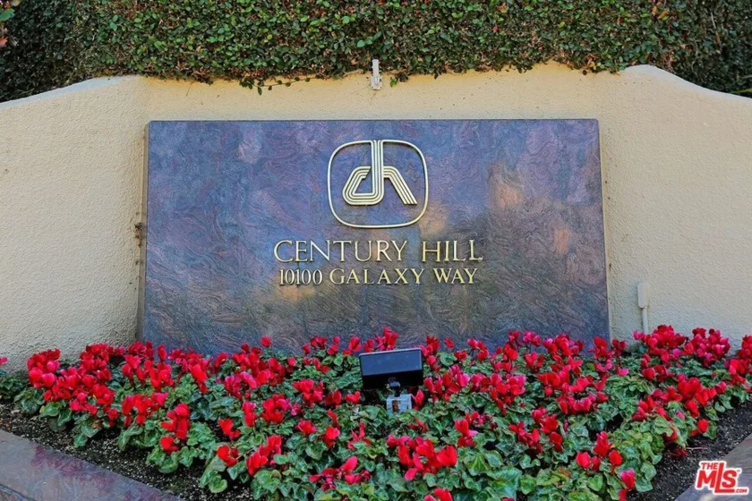 2279 Century Hill photo 21