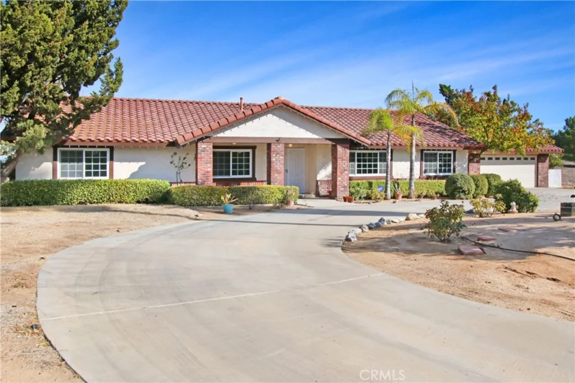 35800 Calle Nopal photo