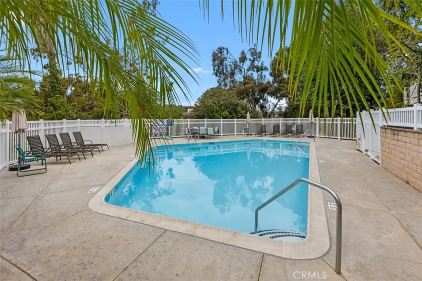 23821 Hillhurst Drive #4 photo 25