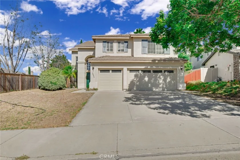 32904 Cinon Drive photo 2