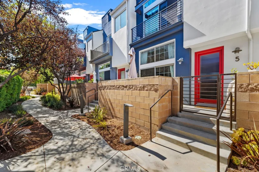 5300 Playa Vista Drive #5 photo 32