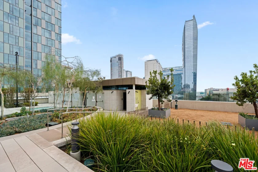889 Francisco Street #3401 photo 67