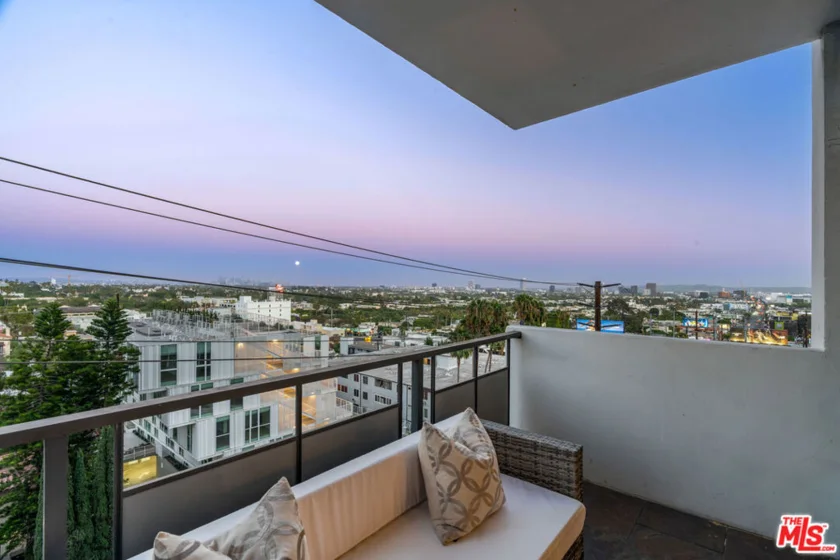 1155 N La Cienega Boulevard #508 photo 27