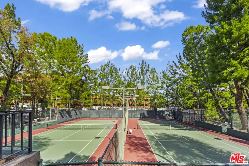4752 Park Encino Lane #212 photo 35