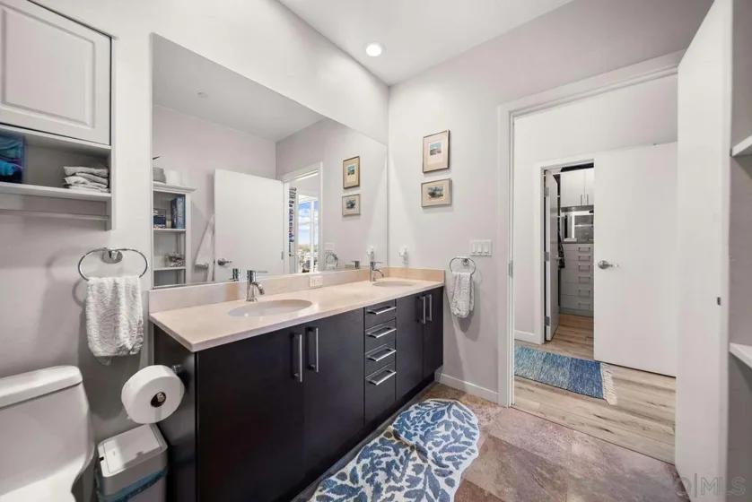800 The Mark Lane #2104 photo 14