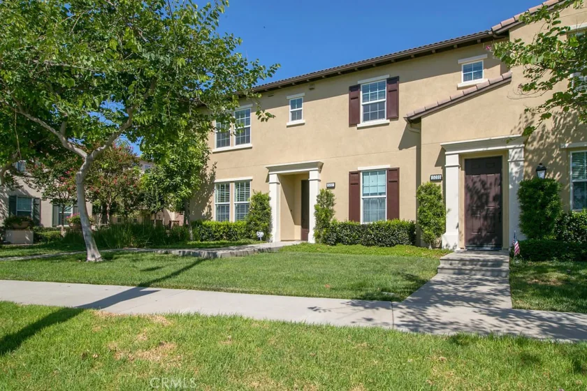 15207 Kensington Park Drive photo 1