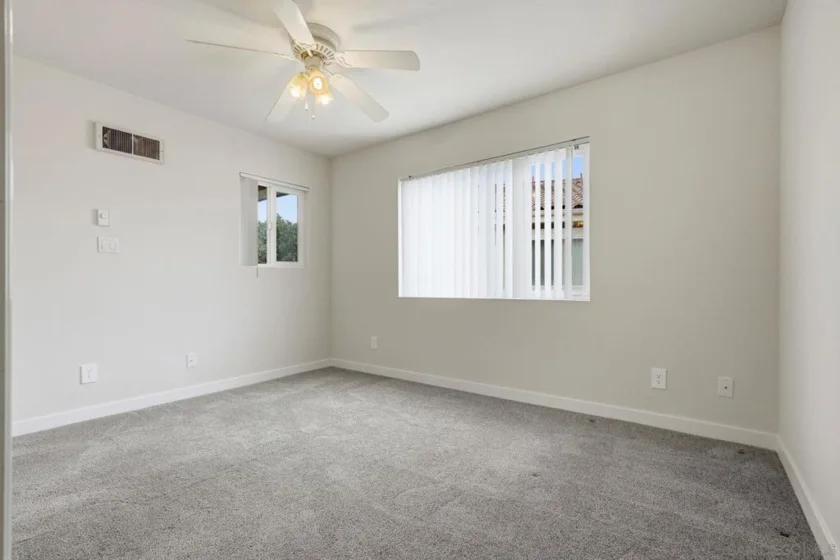 7425 Charmant #2902 photo 19
