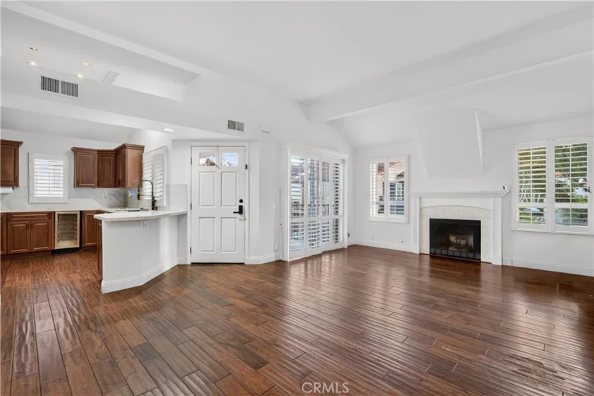 88 Corsica Drive photo 6