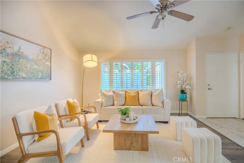 2528 N Tustin #D photo 1