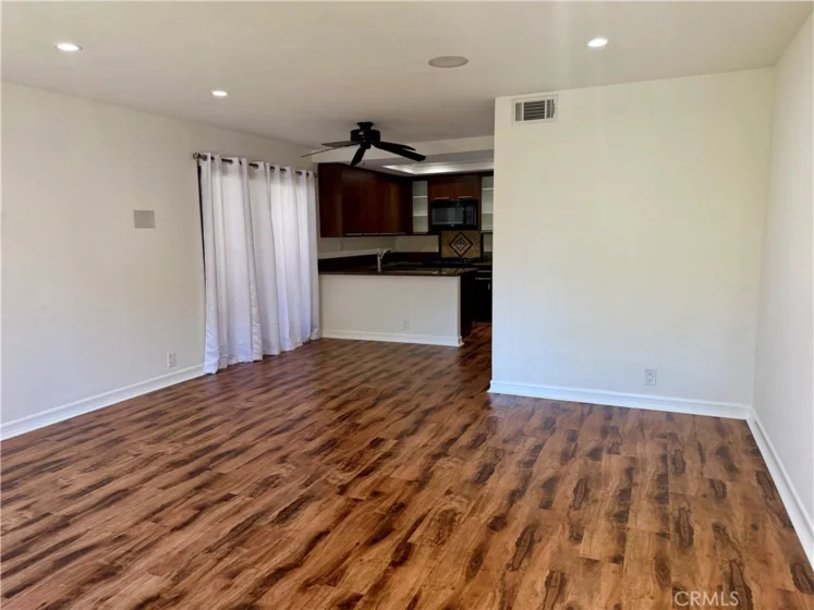 65 Largo photo 7