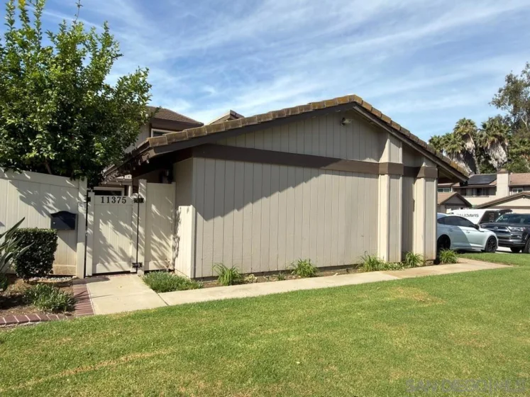 11375 Matinal Circle photo 1