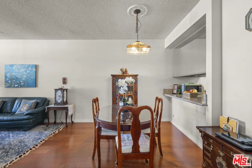 729 S Hobart Boulevard #40 photo 13
