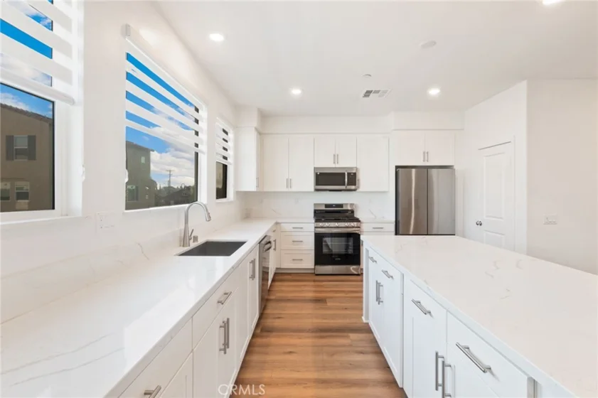 7128 Viceroy Way photo 7