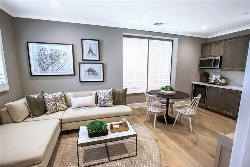 39789 Larkspur photo 15