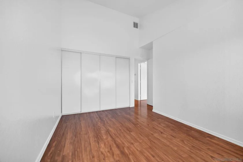 687 Ascot Drive #H photo 12
