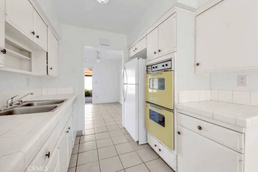 8100 Canby Avenue #4 photo 4