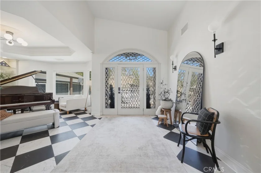 41110 Los Ranchos Circle photo 6