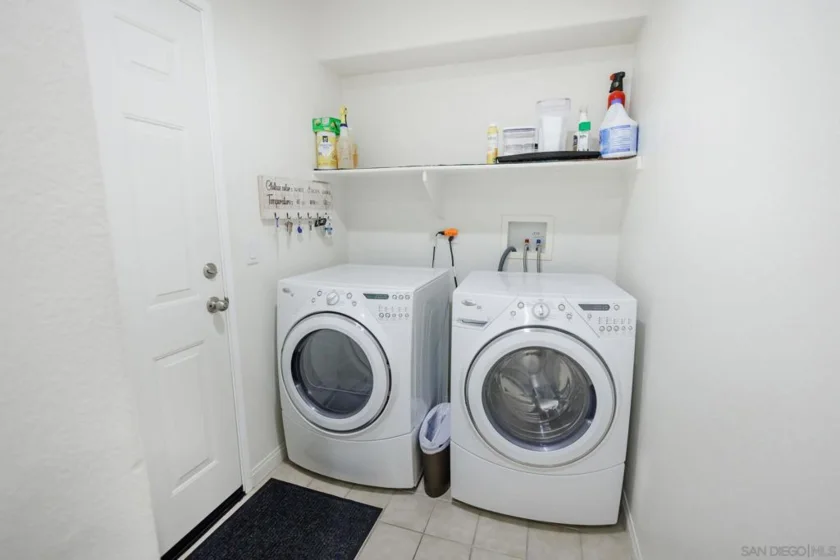 810 Harbor Cliff Way #230 photo 41