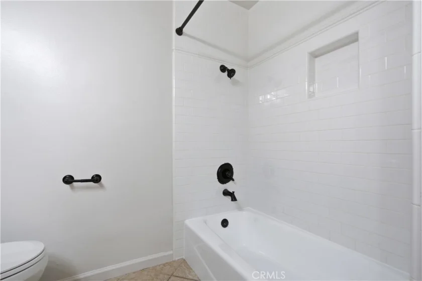 5664 Etiwanda photo 25