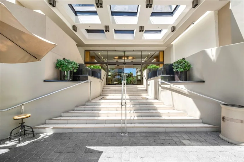 10445 Wilshire #1606 photo 4