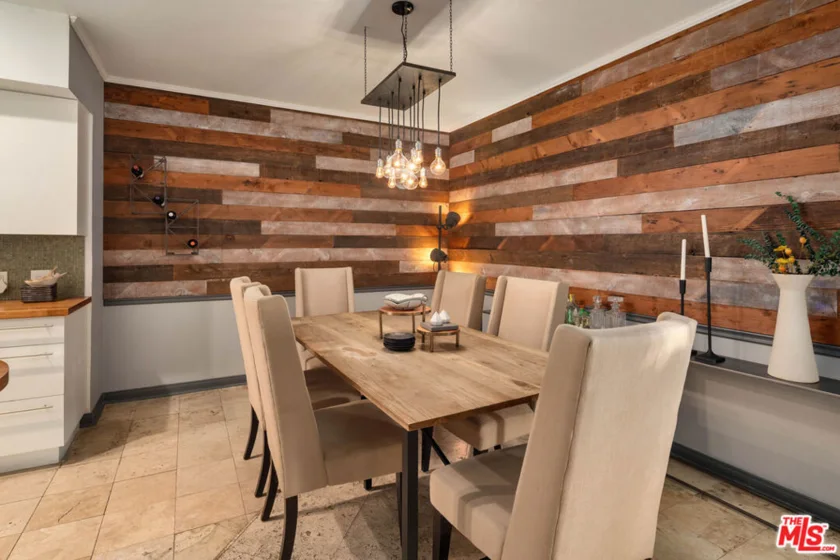 1133 N Clark Street #103 photo 11
