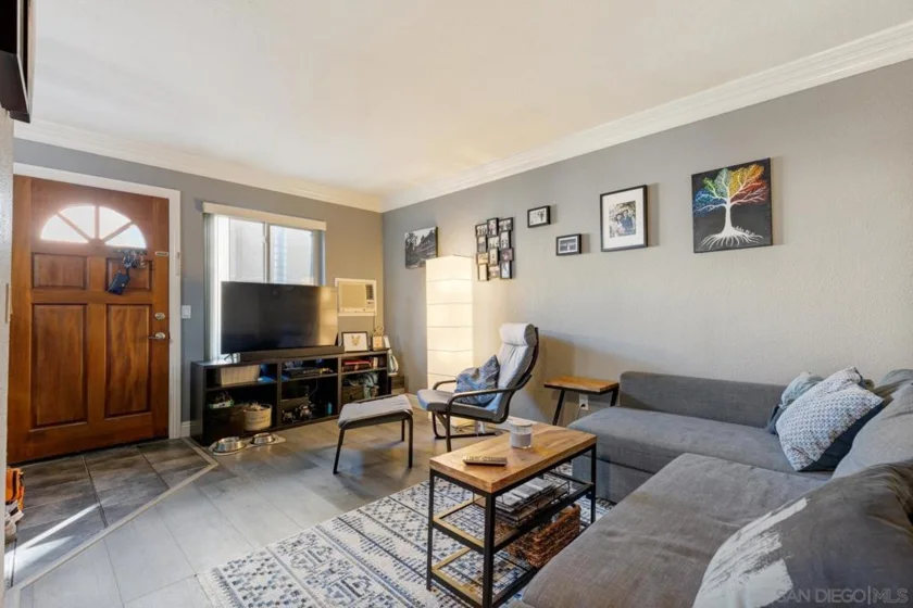 5505 Adelaide Avenue #4 photo 1