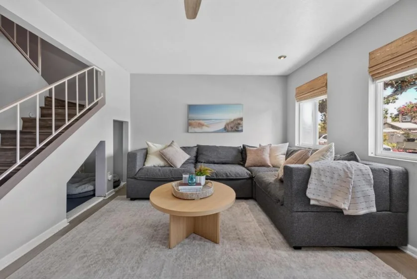 10376 Frank Lane photo 5