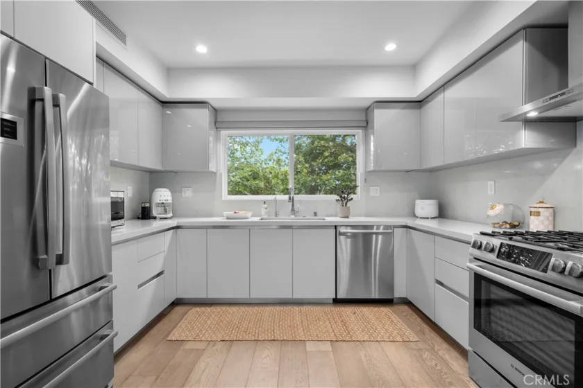 14157 Tiara Street #101 photo 14