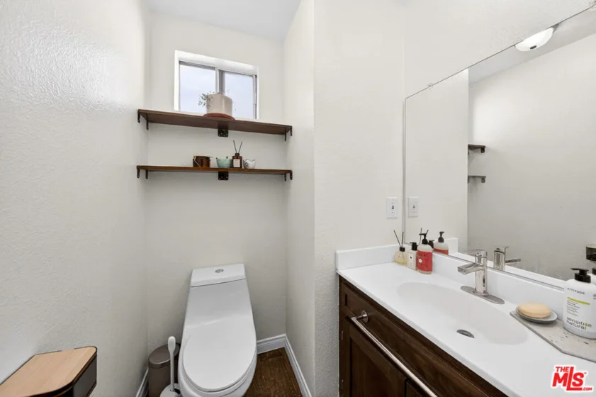 9034 Willis Avenue #14 photo 17