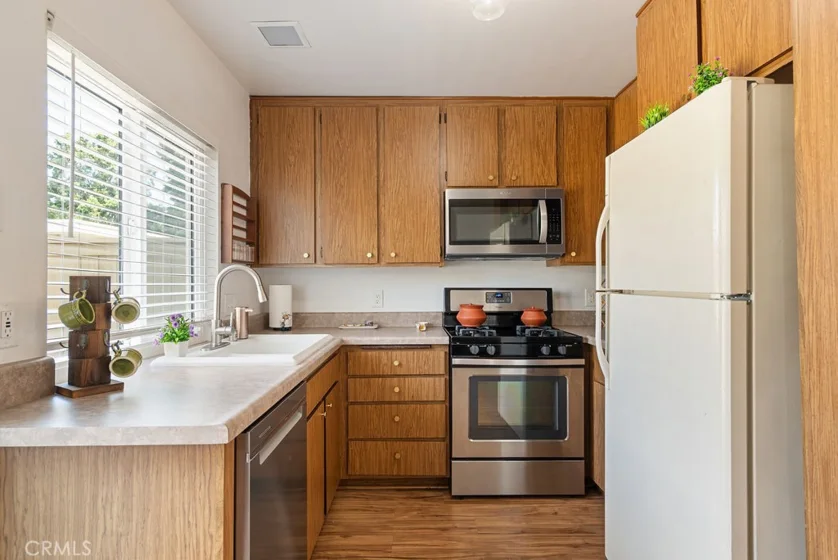 53 Fox Hollow photo 10