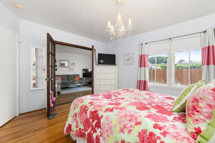 1825 E 3rd Street #4 photo 35