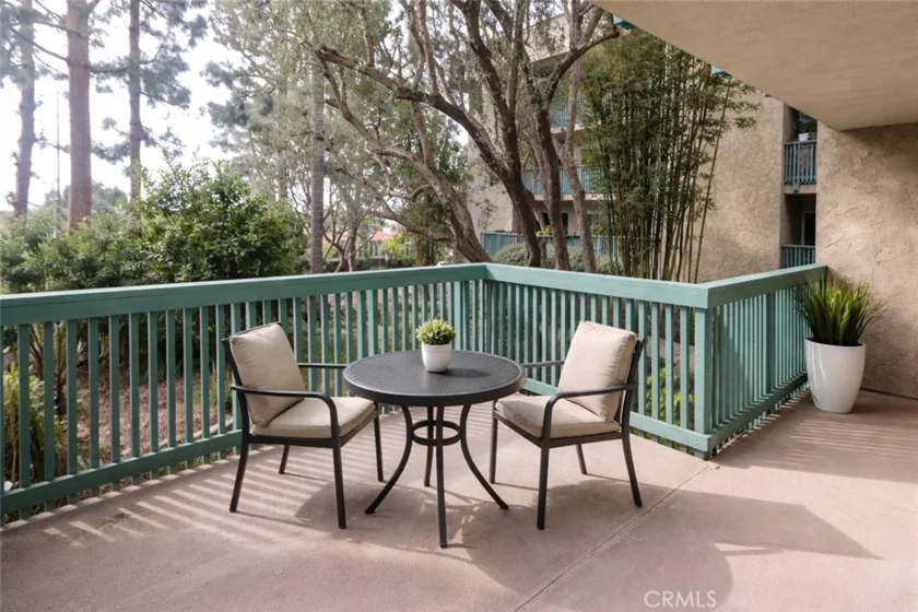 424 N Bellflower #101 photo 6