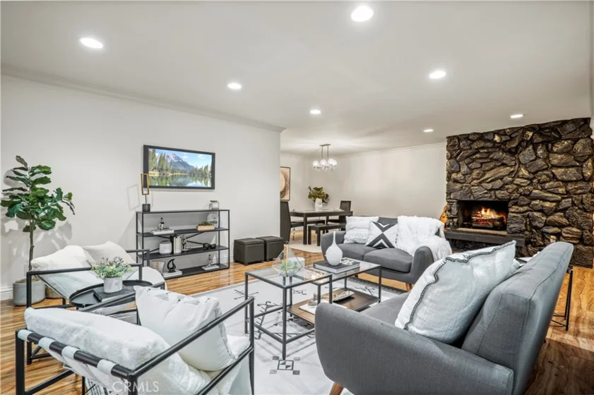 6225 Coldwater Canyon Avenue #102 photo 1
