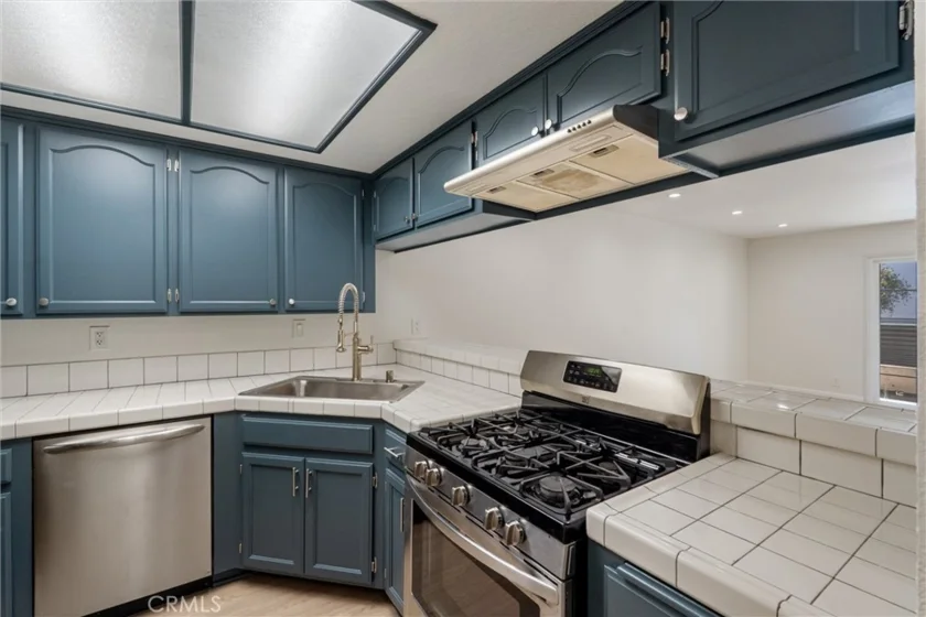 1121 Obispo Avenue #108 photo 3